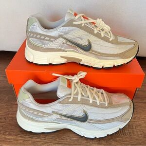 NIB Nike Men's Initiator Running Shoes Light Bone / Cargo Khaki H7683-072